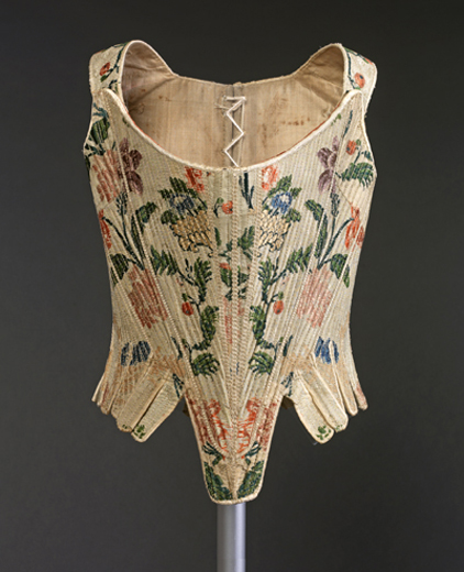 Cotilla. hacia 1750. Museo textil y de Indumantaria. Barcelona