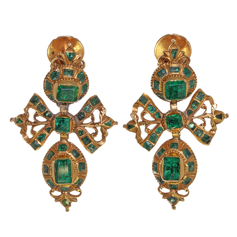 Pendientes de oro y esmeraldas. España. Siglo XVIII.