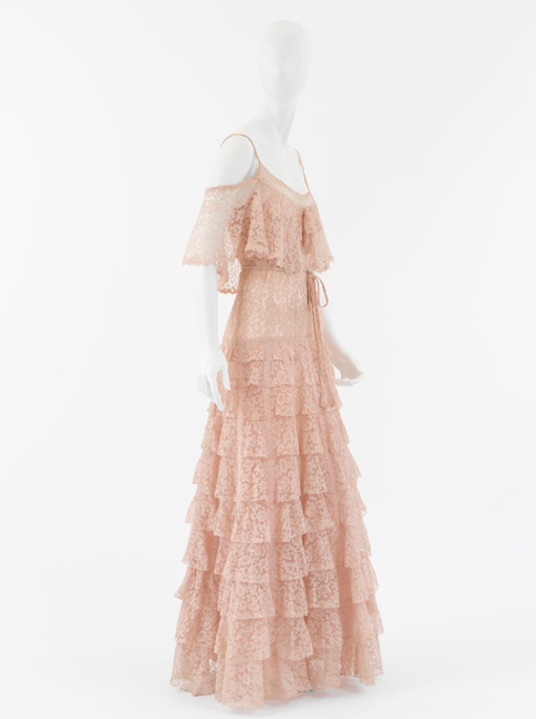 Chanel. Vestido de noche. Seda. Hacia 1930. Metropolitan Museum. Nueva York