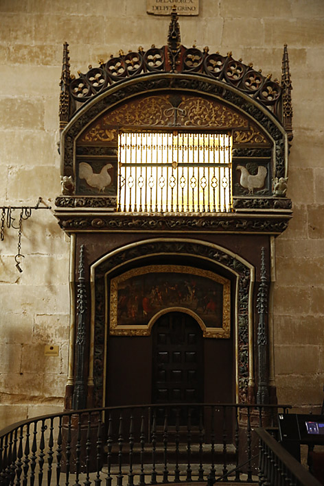 Gallinero gótico.Hacia 1460. Piedra policromada.. Pintura de Alonso Gallego. Segundo cuarto del siglo XVI.