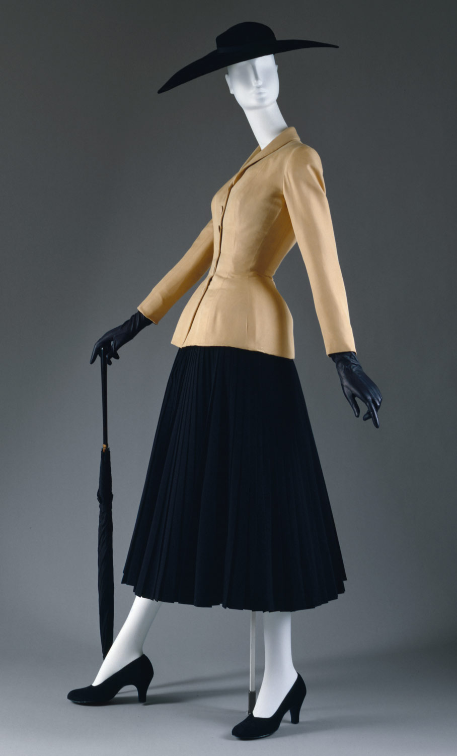 Bar. Colección primavera:verano. 1947. Metropolitan Museum. Nueva York.
