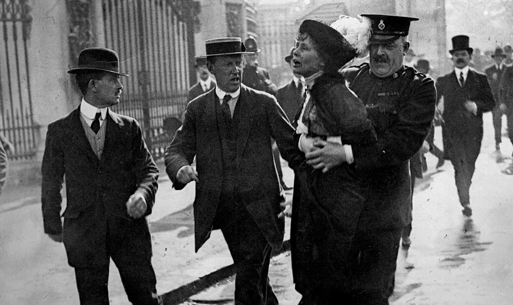 Sylvia Pankhurst detenida.
