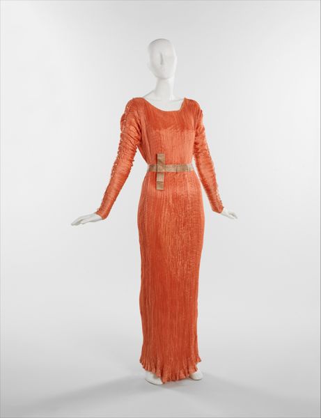 Mariano Fortuny. Delphos. Hacia 1930. Metropolitan Museum. Nueva York.