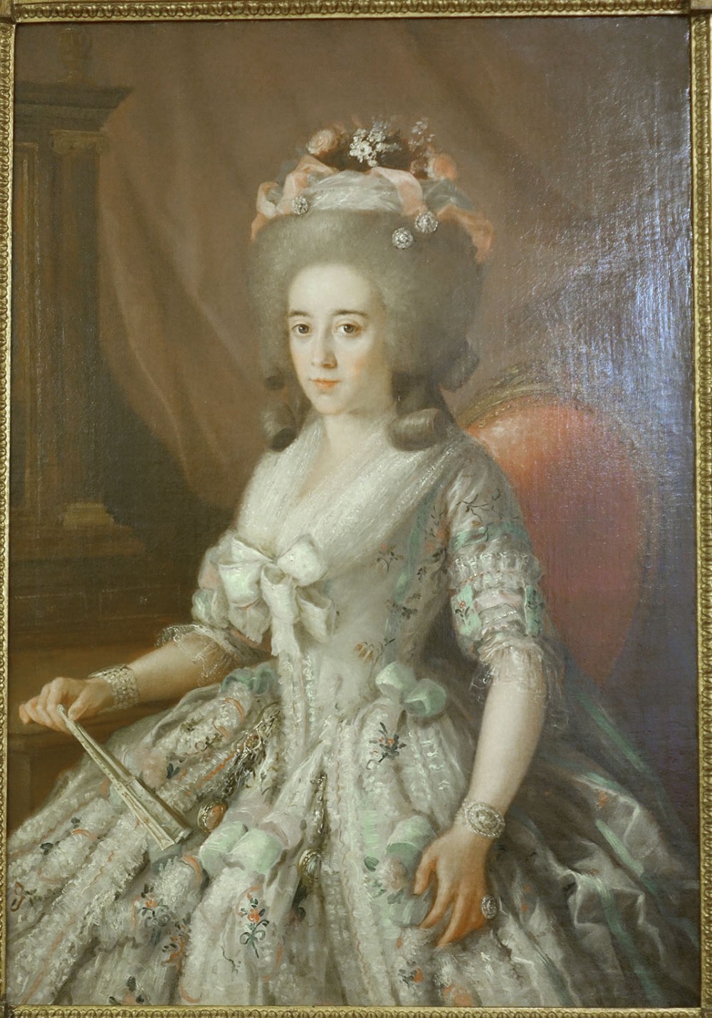 Agustín Esteve. Retrato de mujer. Hacia 1780-1785. Museo Nacional de Artes Decorativas. Madrid.
