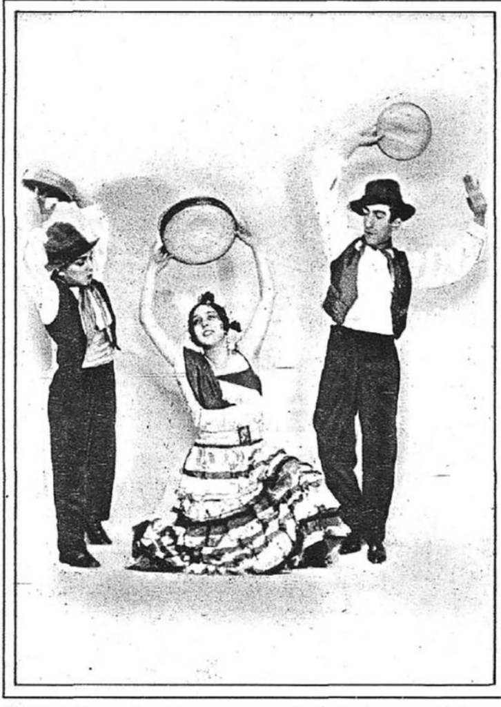 Manuel Chaves Nogales. Los flamencos de París. 10 de marzo de 1930. El Trío Martínez que dirige el famoso maestro Juan Martínez, el depositario de la buena tradición del baile flamenco.
